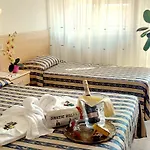 Centro Vacanze Opera Nascimbeni 酒店 2*