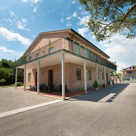 Hotel Centro Vacanze Opera Nascimbeni