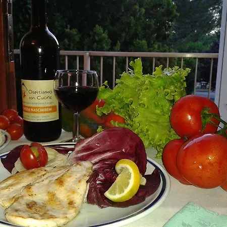 Centro Vacanze Opera Nascimbeni Hotell
