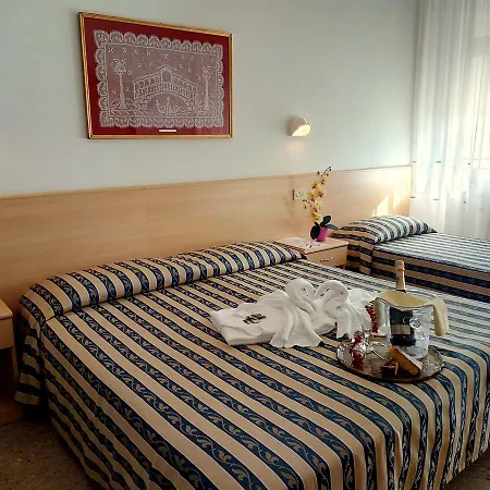 Centro Vacanze Opera Nascimbeni كافالّينو