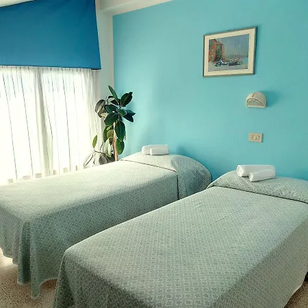 Centro Vacanze Opera Nascimbeni Hotell 2*