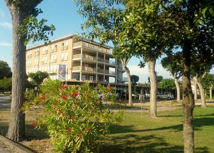 Hotel Centro Vacanze Opera Nascimbeni