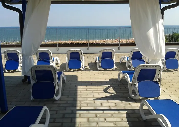 Centro Vacanze Opera Nascimbeni 2*