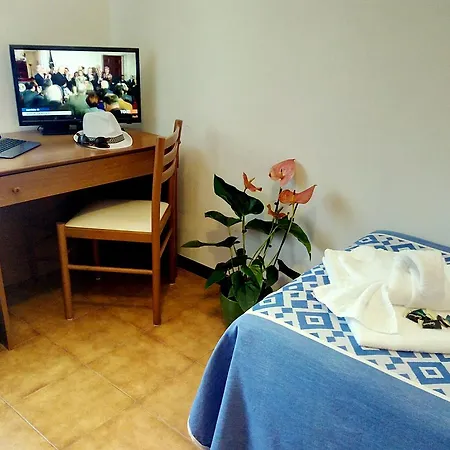 Centro Vacanze Opera Nascimbeni 2*